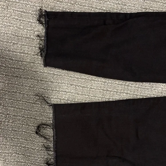 Kut by Kloth Black Women's Straight Leg Jeans with raw hem - Picture 4 of 4